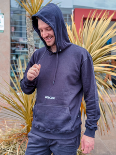 CANGURU MOL FC SIGNATURE PRETO ( VLBL02014502 ) VOLCOM - Loja Libertá