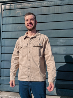 CAMISA MANGA LONGA POCKET BEGE ( HLJJ020736 ) HANG LOOSE - comprar online