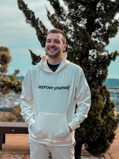 MOLETOM TRADICIONAL APPROVE YOURSELF OFF WHITE ( 7749 ) APPROVE - comprar online