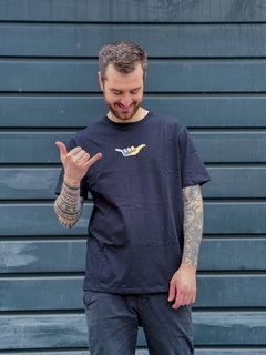CAM SILK MC LOGO 90 PRETA ( HLTS01055302 ) HANG LOOSE