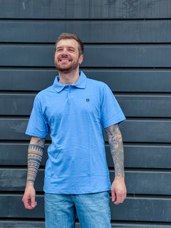 POLO MC BASIC AZUL ROYAL ( HLTS05002104 ) HANG LOOSE
