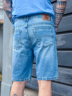 BERMUDA JEANS AZUL CLARO WASHED ( HLBJ010631 ) HANG LOOSE - comprar online