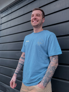 CAMISETA BOLD AP SUMMER AZUL CLARO ( 6480 ) APPROVE - comprar online