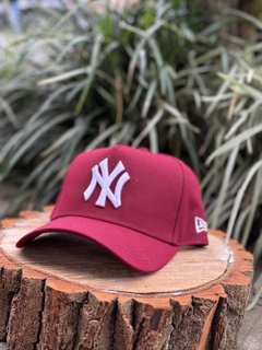 BONE 940 AF SN NEYYAN CAR VERMELHO ESCURO UNICO ( MBI122BON121 ) NEW ERA