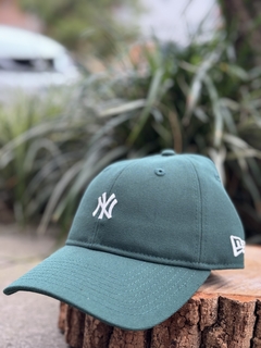BONE 920 ST CANDY COLOR NEYYAN VD VERDE UNICO ( MBV23BON089 ) NEW ERA