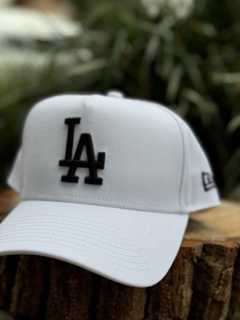 BONE 940 AF LOSDOD WHITE BRANCO UNICO ( MBV23BON091 ) NEW ERA