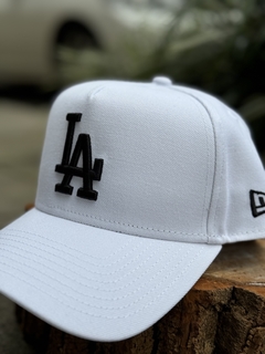 BONE 940 AF LOSDOD WHITE BRANCO UNICO ( MBV23BON091 ) NEW ERA - comprar online