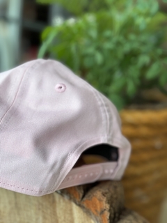 BONE 940 SN PINK ON WHITE NEYYAN ROSA UNICO ( MBV23BON095 ) NEW ERA na internet
