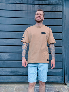 CAMISETA ESP BP BRAND BEGE ( HYTS03020033 ) HURLEY
