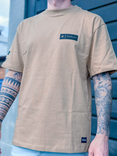 CAMISETA ESP BP BRAND BEGE ( HYTS03020033 ) HURLEY - comprar online