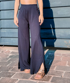 CALCA WIDE LEG PANDORA PRETA ( 21549 ) TRI CATS na internet