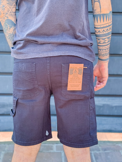 BERMUDA KRAFTSMAN KINKADE PRETA ( VLBJ020679 ) VOLCOM na internet