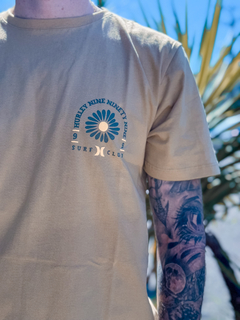CAMISETA SILK DESERT BEGE ( HYTS01070033 ) HURLEY na internet