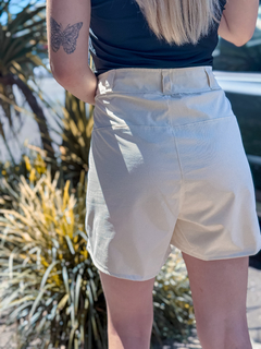 SHORTS ALFAIATARIA PLANO NATURALE FEM OFF WHITE ( HYBM04002522 ) HURLEY YC na internet