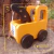 camion grua con personaje de madera katraskas - comprar online
