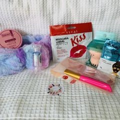 Kit de Maquiagem Simples - Com 7 Produtos Seu Segredo para um Look Deslumbrante em um só Conjunto!