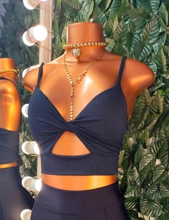 TOP CROPPED ANALUH MODA GRINGA ESTILO BLOGUEIRA