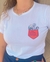Camiseta T Shirt Feminina Bolsinho e Flores com Pérolas