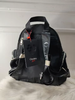 Imagen de MOCHILA LAS OREIRO IMPERMEABLE