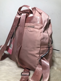 MOCHILA AGARRATE CATALINA - comprar online