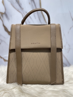 MOCHILA AMAYRA BOX