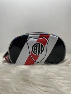 CARTUCHERA RIVER PLATE 2 CIERRES