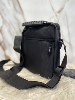 MORRAL WANDERLUST en internet