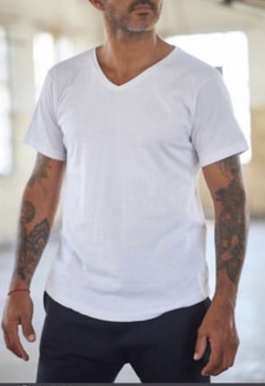 REMERAS BATTAGLIA