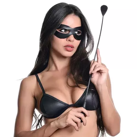 Kit Tiazinha com Chibata e Máscara