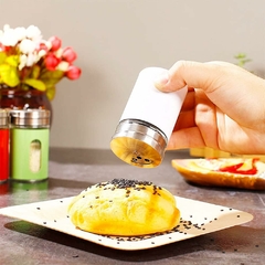 Salero de Vidrio con Tapa Metalica