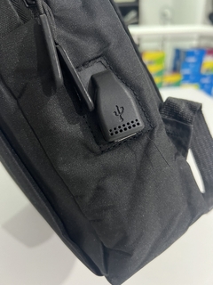 Mochila con USB Nike - comprar online