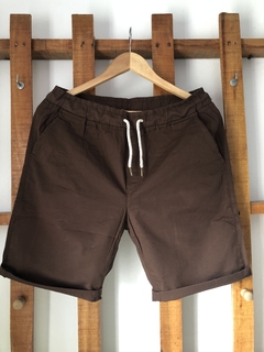 Bermuda corte chino con elastico