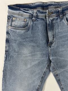Jeans clasico semi recto elastizado en internet