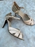 ZAPATO CUERO BEIGE Y LAME PLATA