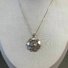 Gargantilha Coração Madre Pérola 40cm - comprar online