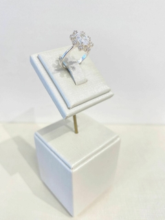 Anel Flor Design Cravejado - comprar online