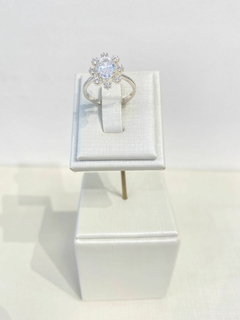Anel Flor Design Cravejado