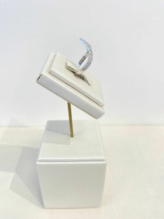 Anel Cravejado Ponta Triangular - Malivi Store
