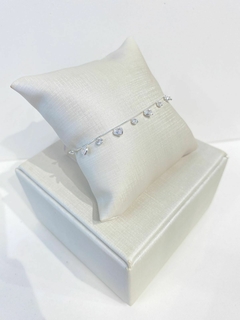 Pulseira Corações Zircônias Brancas - comprar online