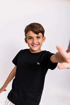 CAMISA MASCULINA BÁSICA COLORS
