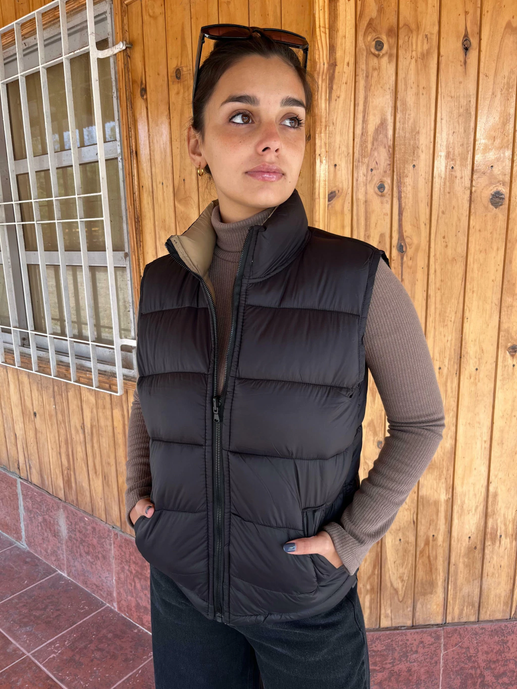 Chaleco reversible (Negro/Beige)