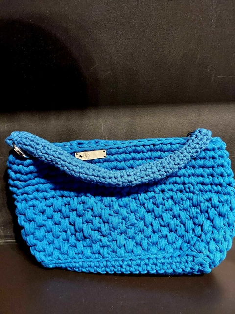 Bolsa azul crochê