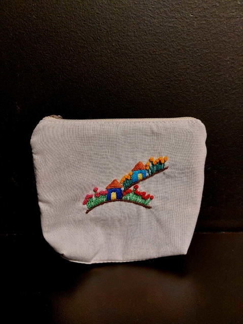 Porta Moedas bordado em linho