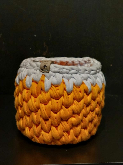 Cachepot Crochê Laranja+Branco - Tam. P