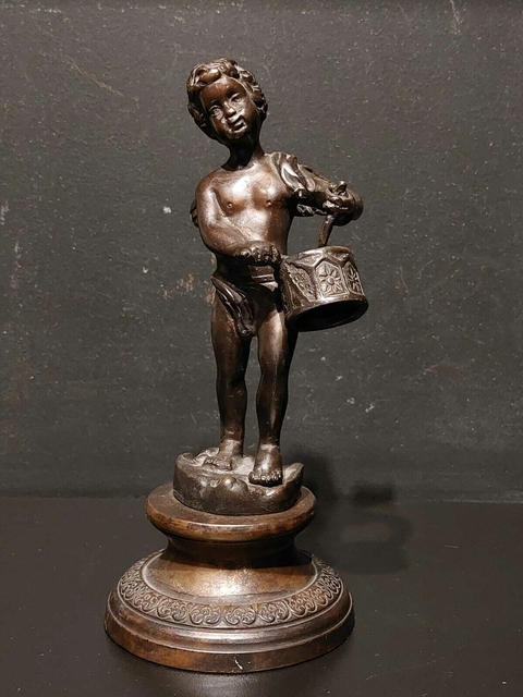 Querubim de bronze