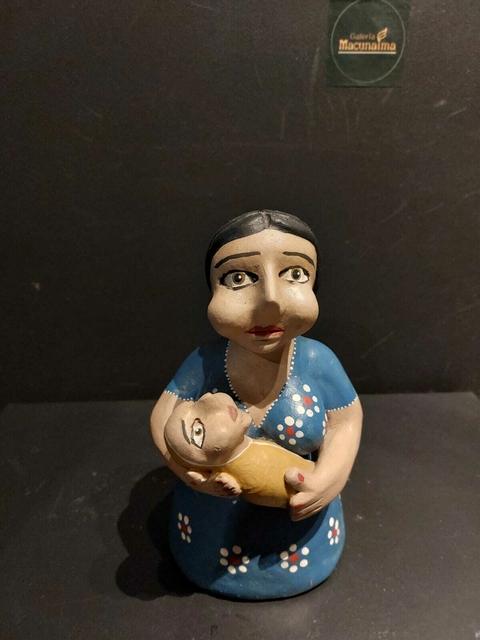 Mulher com bebê - cerâmica