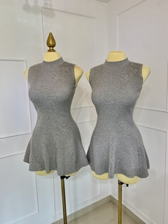 VESTIDO GRIS