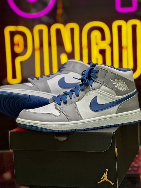 JORDAN 1 MID BLUE CEMENT TALLA 26.5CM