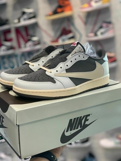 JORDAN 1 LOW REVERSE MOCHA G5 TALLA 30CM