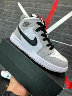JORDAN 1 MID SMOKE GREY TALLA 18.5 G5